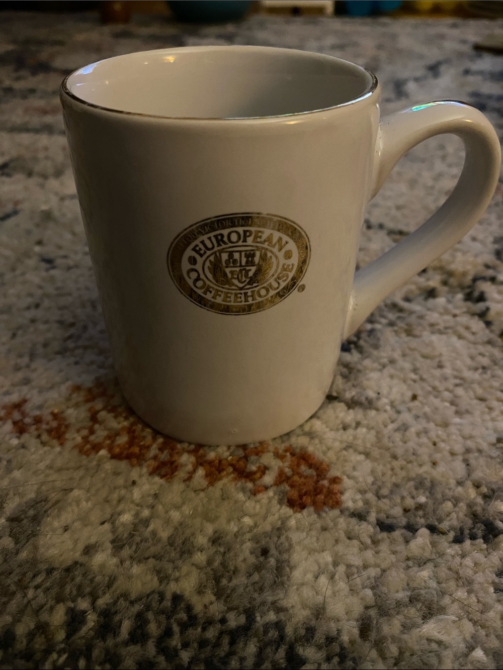 European Coffeehouse Coffee Mug 8oz White Gold trim